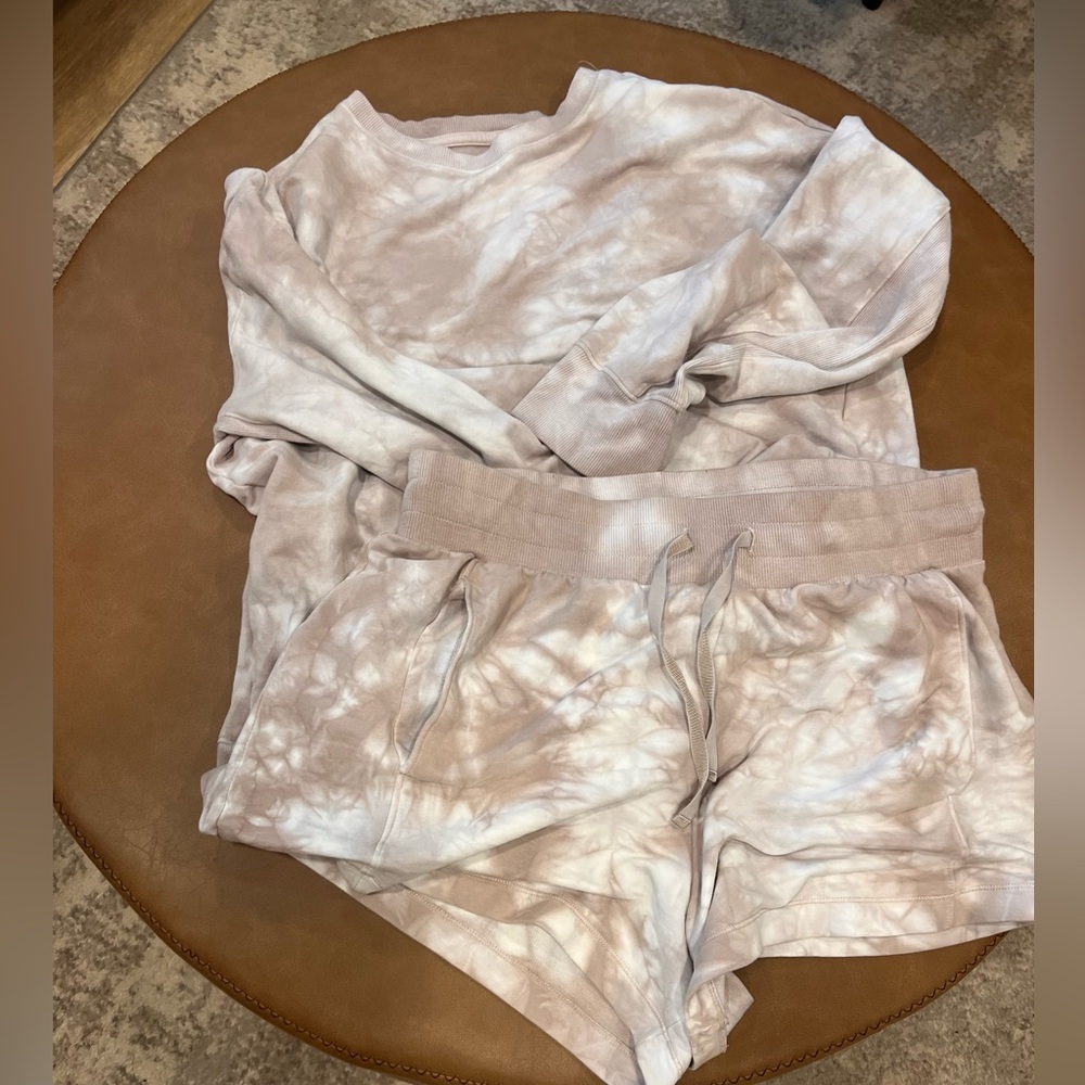 Two piece set